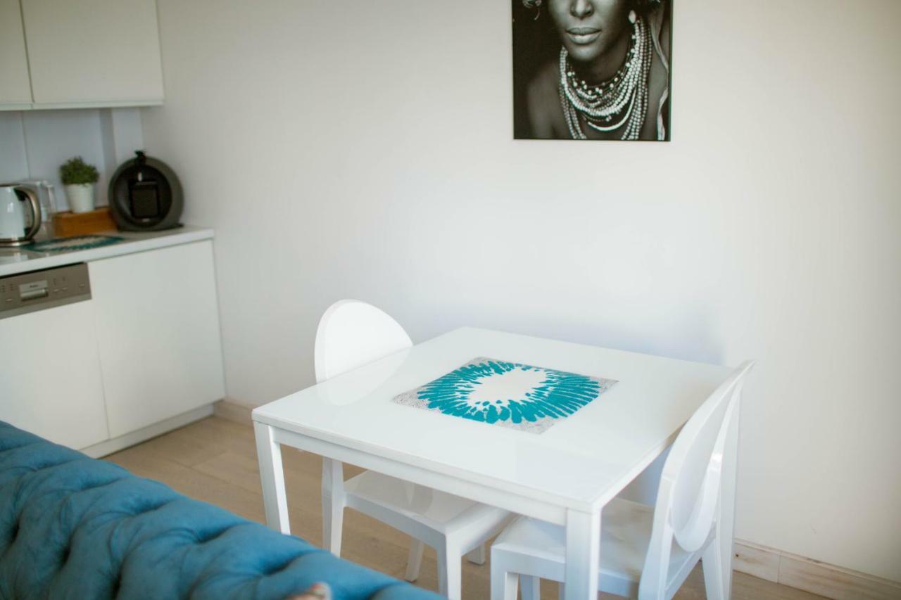 شقة Flat White Apartament بوتوسك المظهر الخارجي الصورة